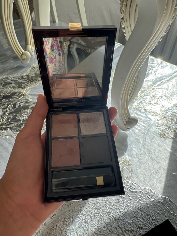 TOM FORD тени прессованные Eye Color Quad 20 Disco Dust