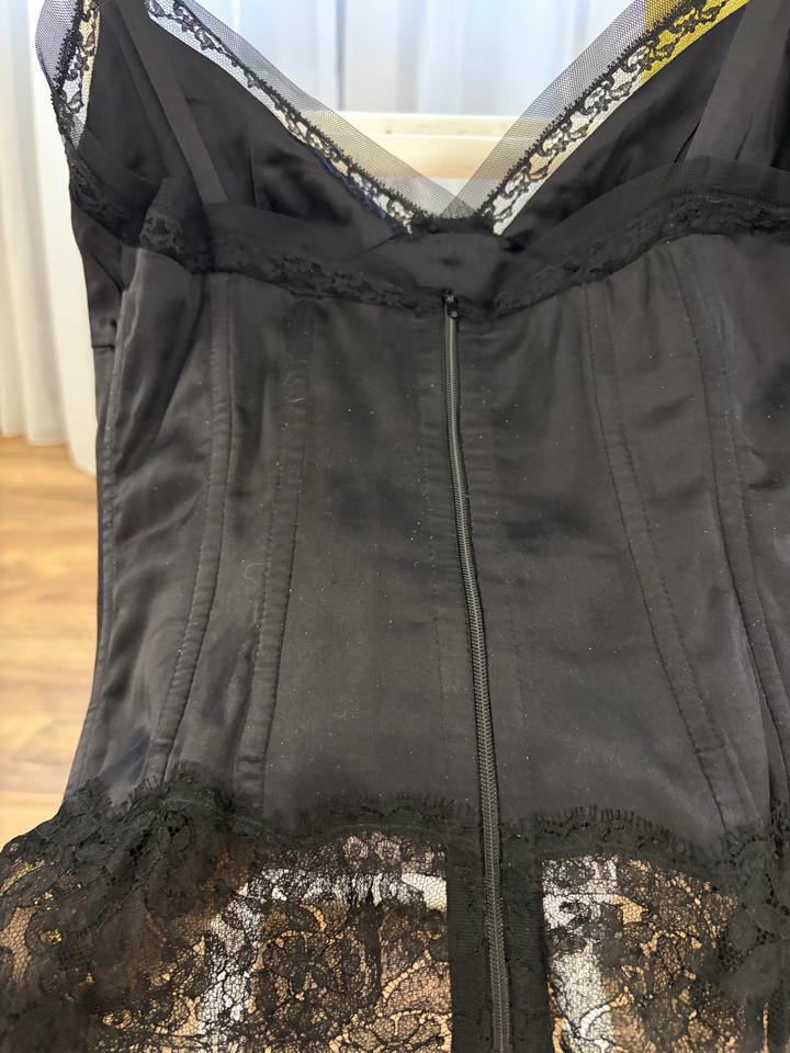 Топ Dolce Gabbana