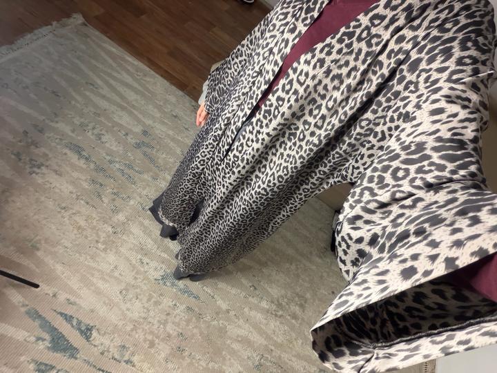 Абайка накидка сшитая на заказ з ткани плотный шелк