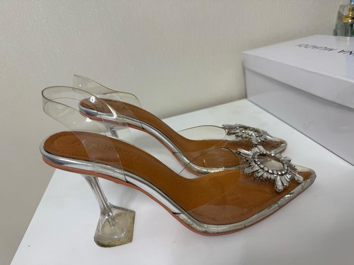 Туфли-слингбэки Amina Muaddi Begum из прозрачного ПВХ с кристаллами