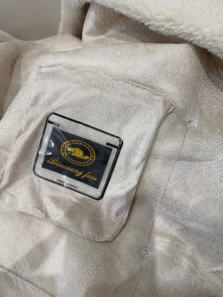 Белая дубленка меховая