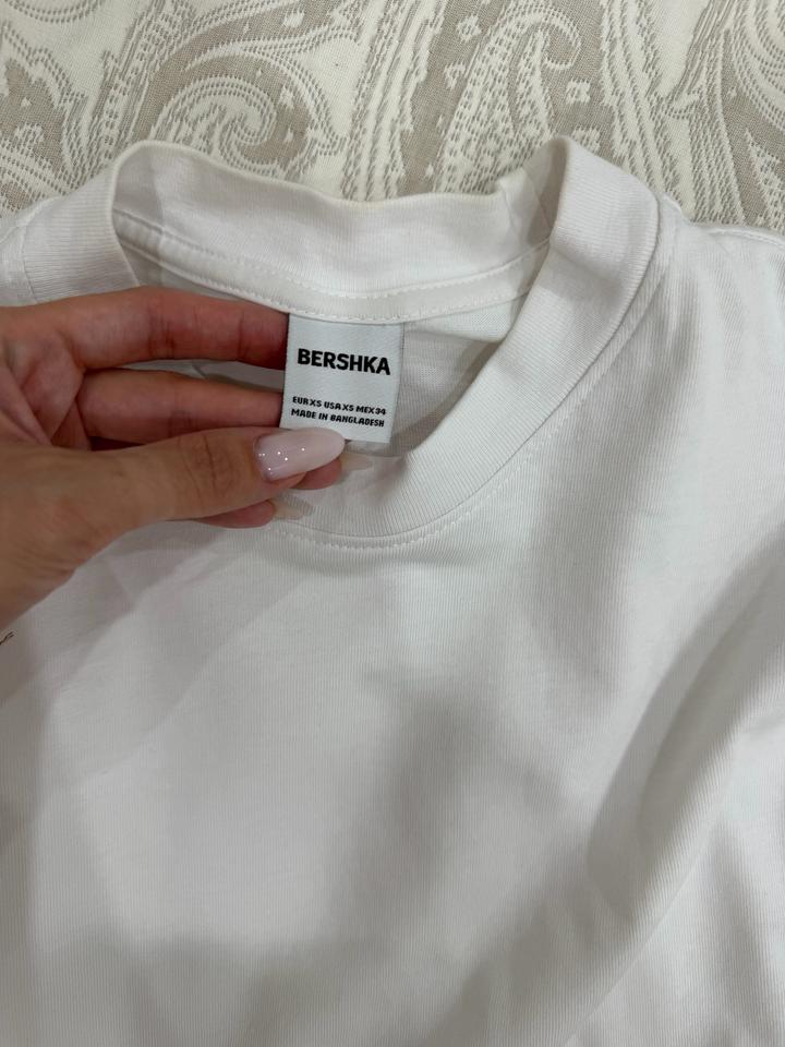 Футболка Bershka