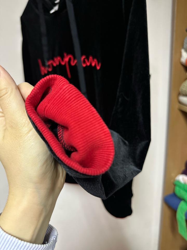 Бархатное худи в чёрном цвете