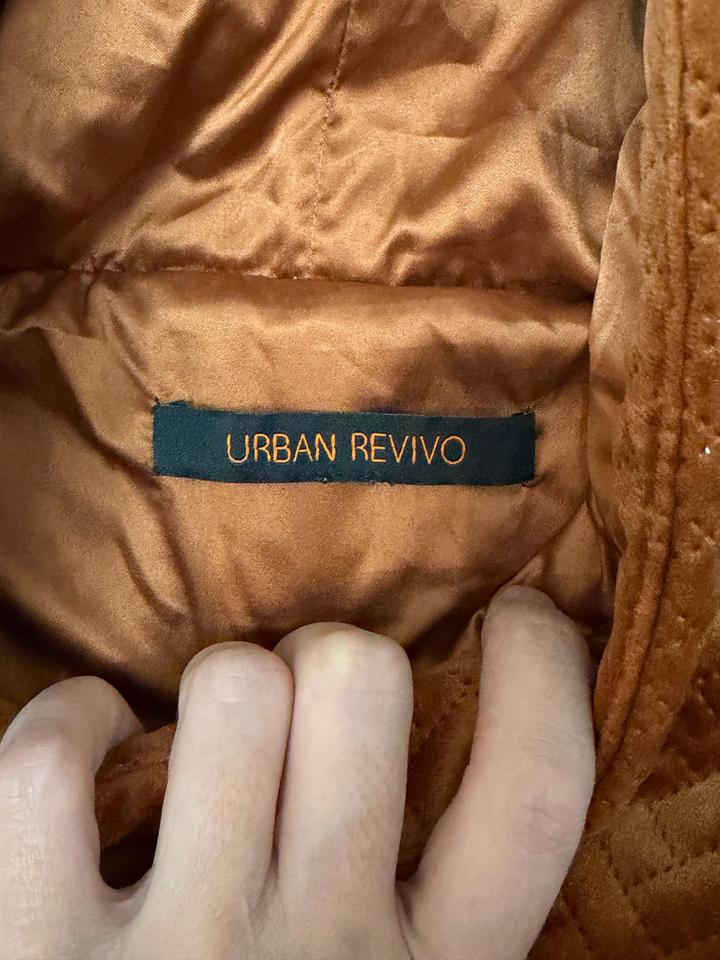 Утеплённое oversize худи в стиле пончо