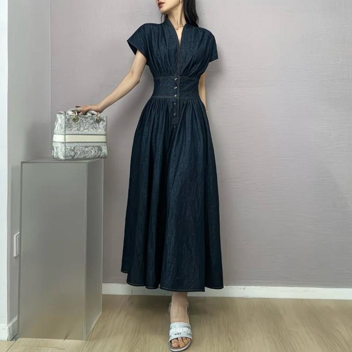 Платье из тонкой джинсы