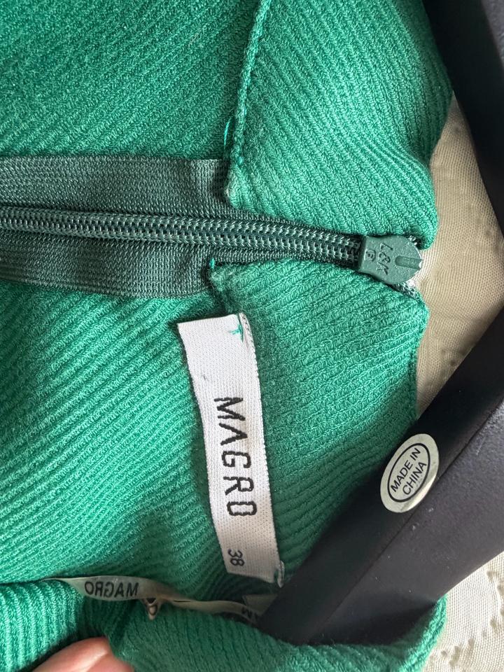 Зеленое вечернее платье, размер 42-44