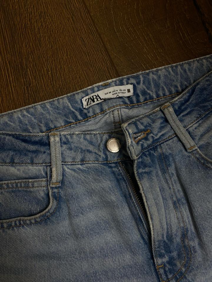 Джинсы Zara