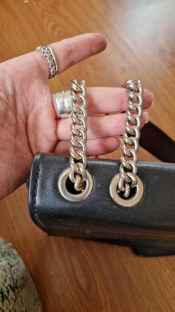 Сумка Guess