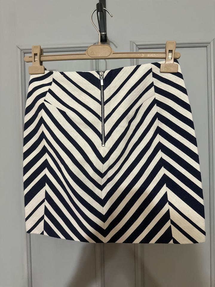 Стильная юбка H&M.