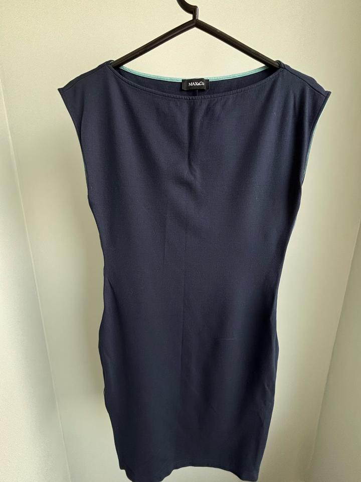 Платье Max&Co