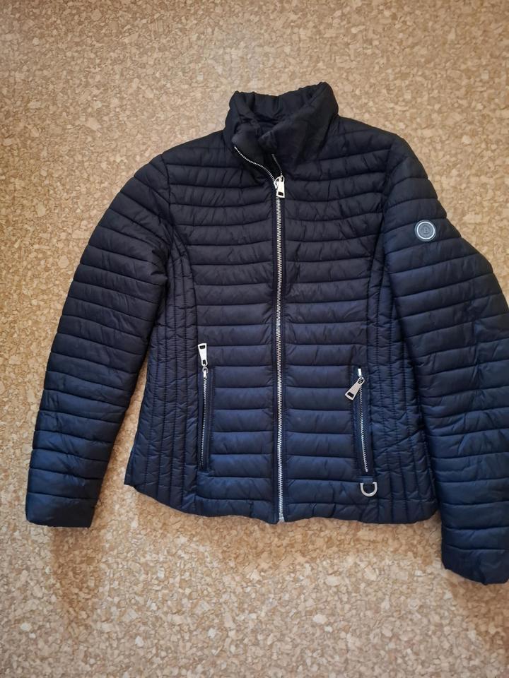 Продам куртку