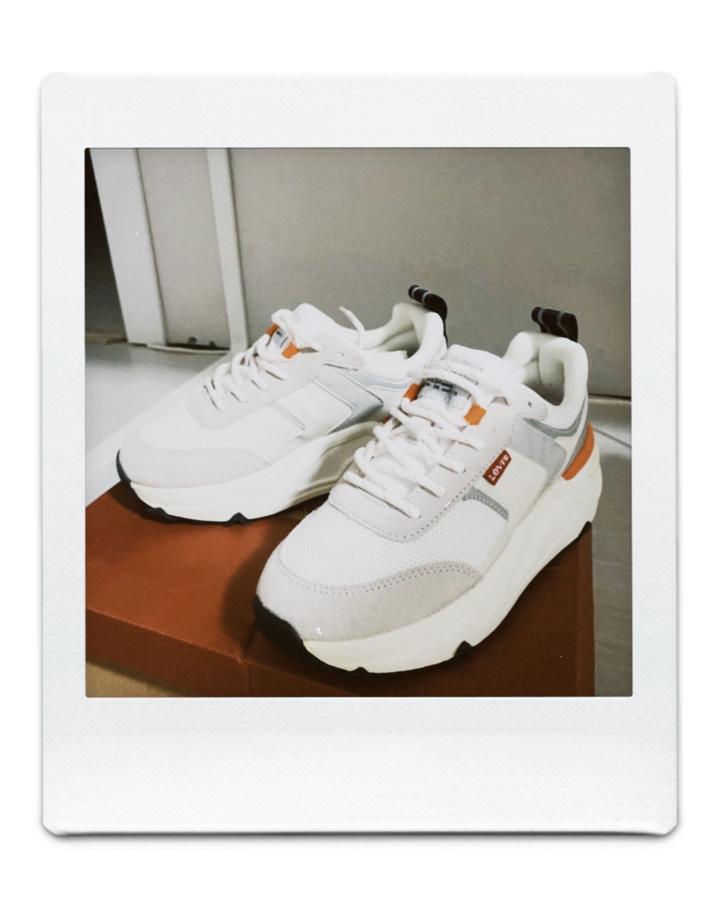 Кроссовки на платформе