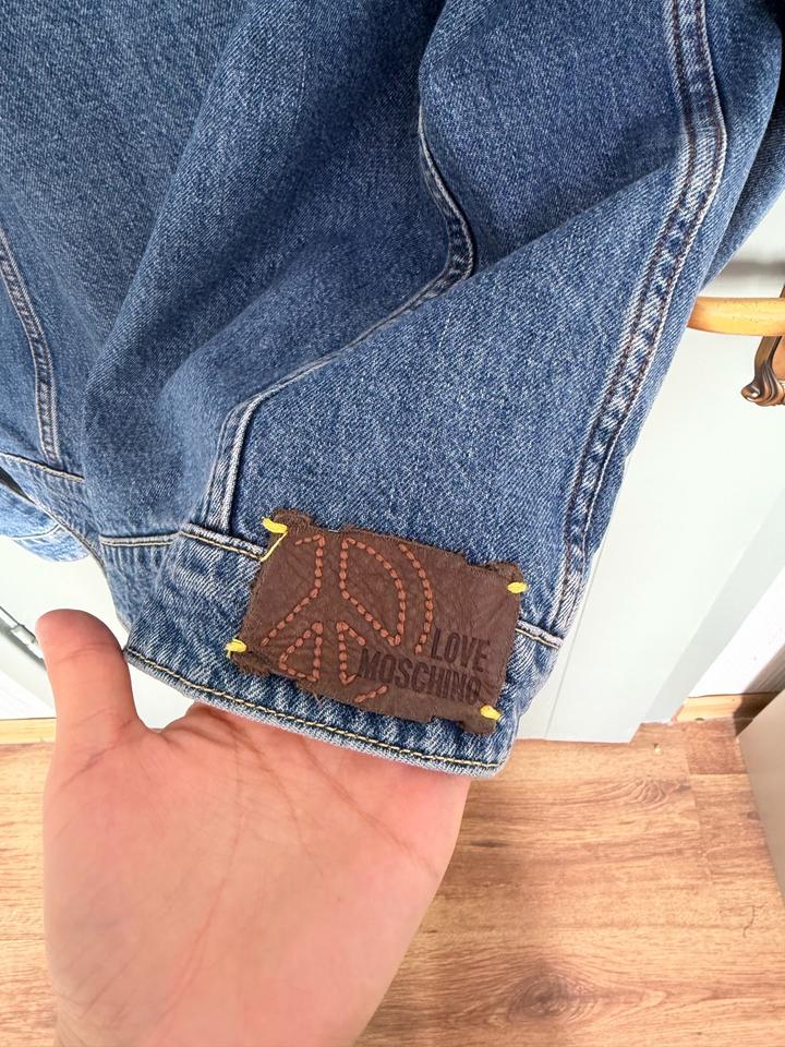 Джисовка Moschino оригинал!