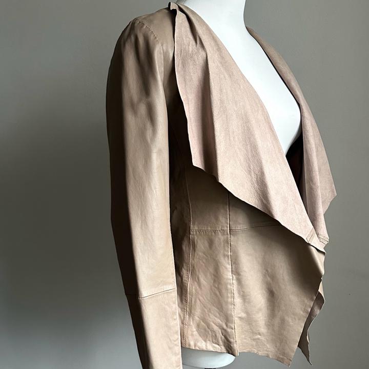 Винтажная куртка из 100% натуральной кожи Y2K model off-duty