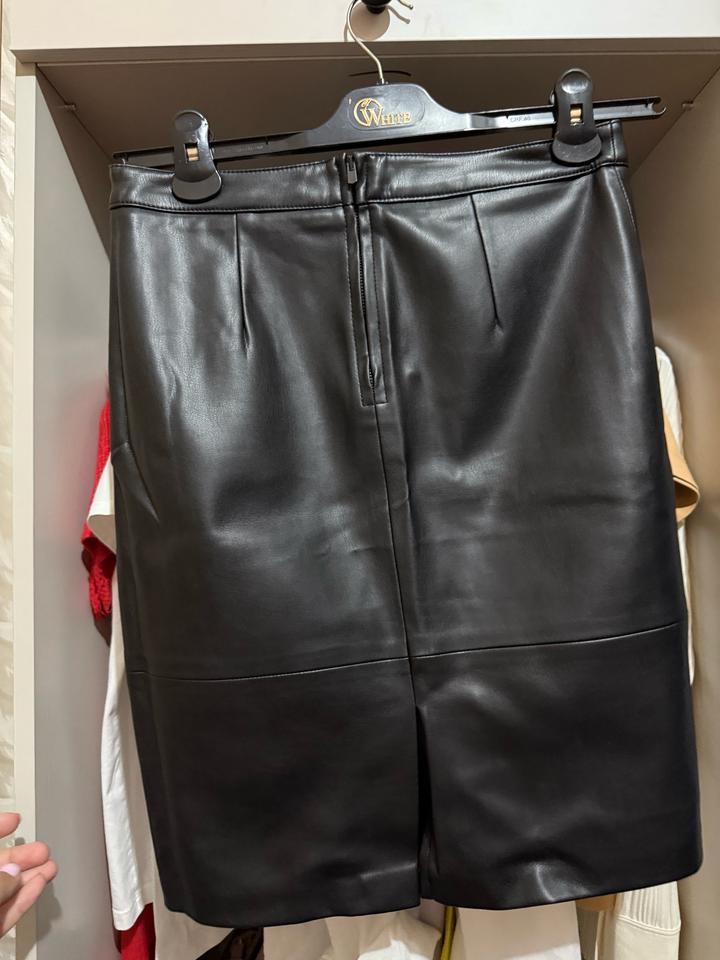Кожаная юбка