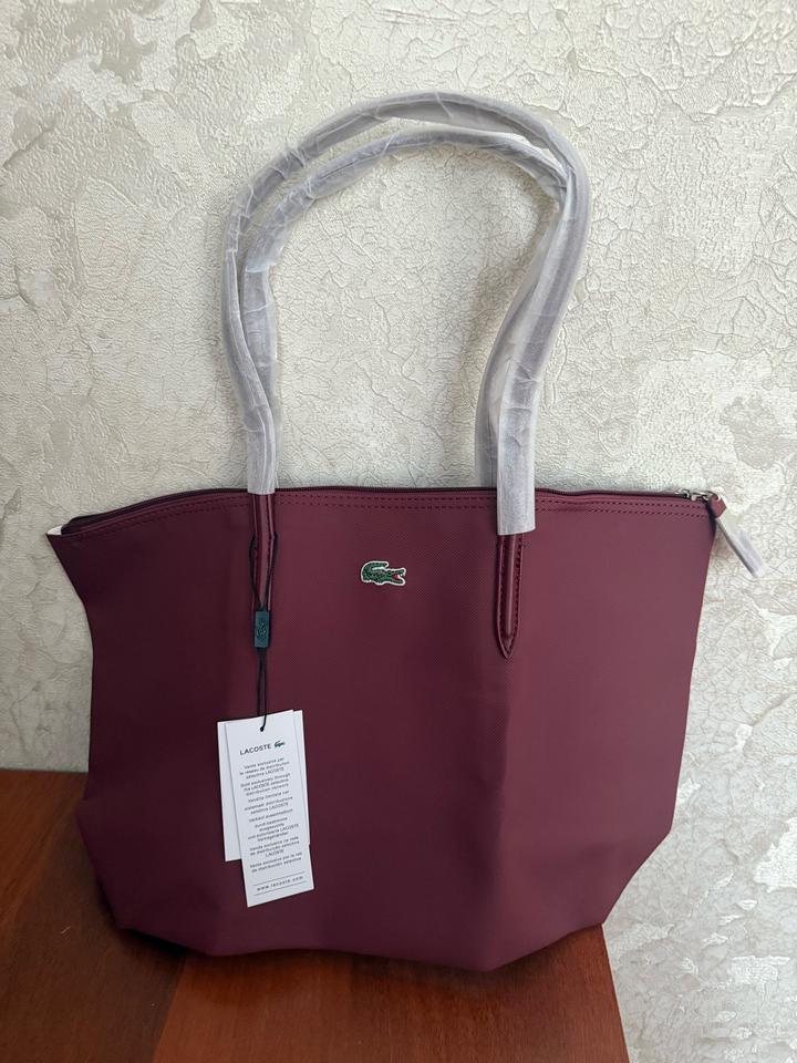 Новая сумка Lacoste