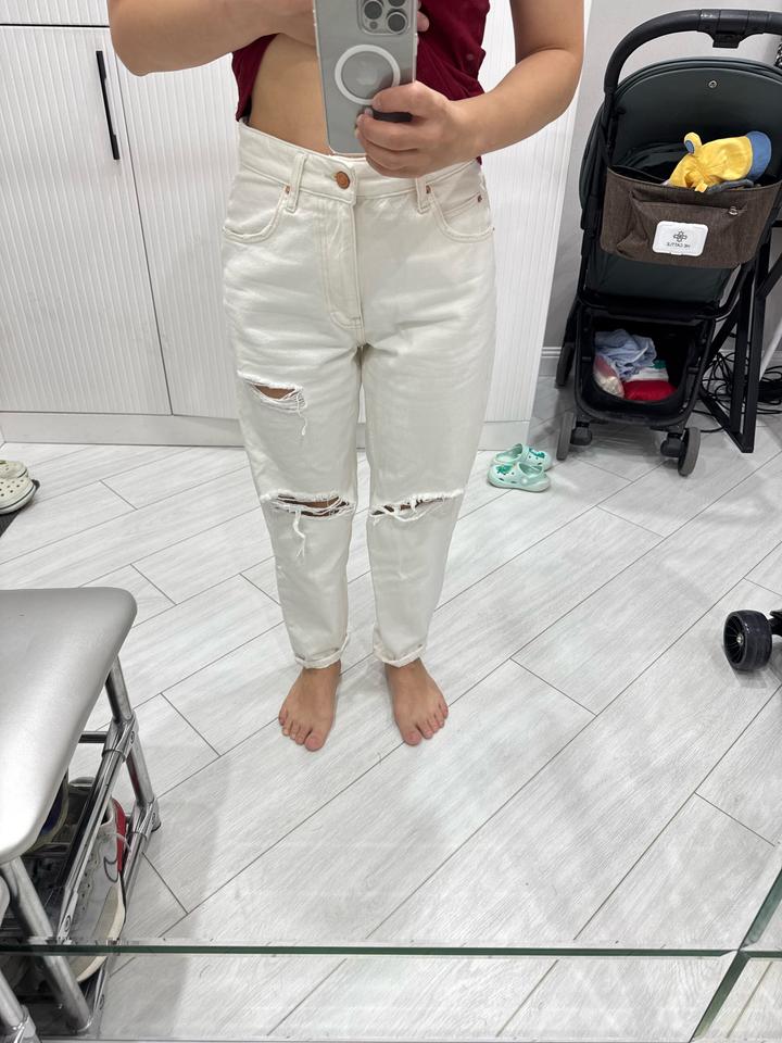 Джинсы Bershka