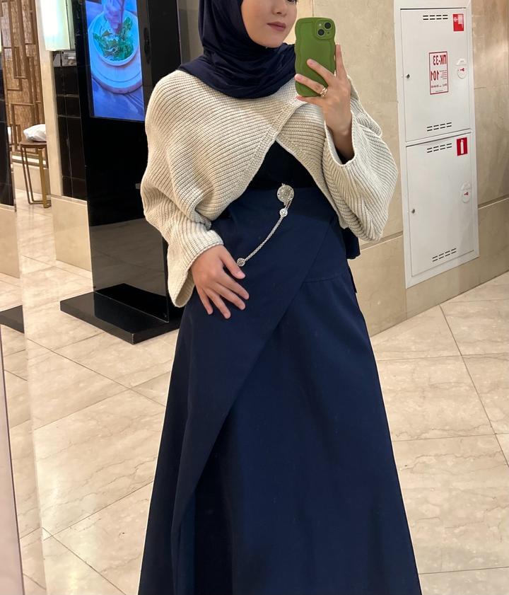 Укороченный свитер