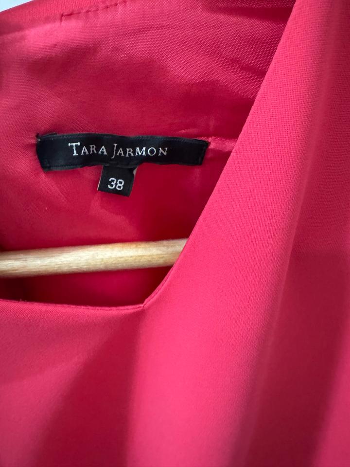 Малиновое платье Tara Jarmon