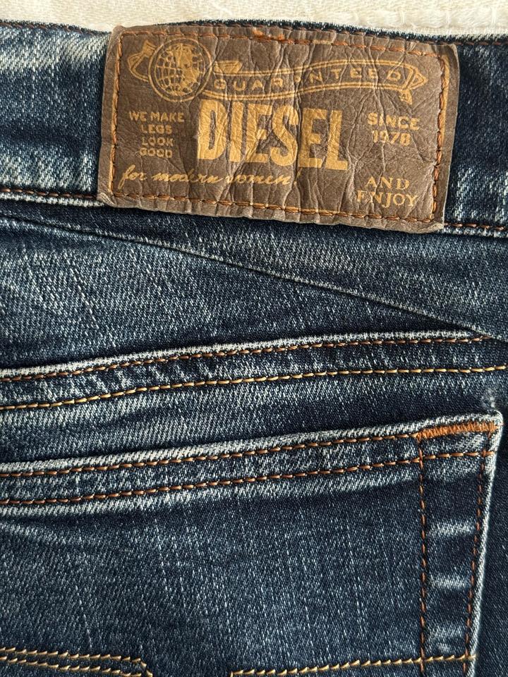 Джинсы Diesel
