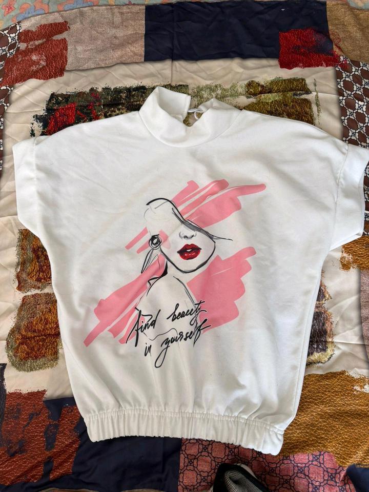 Продам кофточку