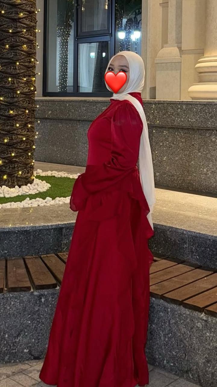 Красное платье Omir collection