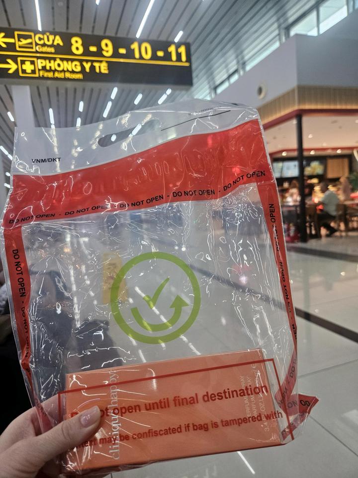 Парфюм Clinique Happy