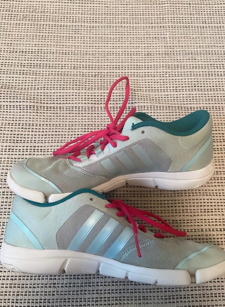 Кроссовки Adidas