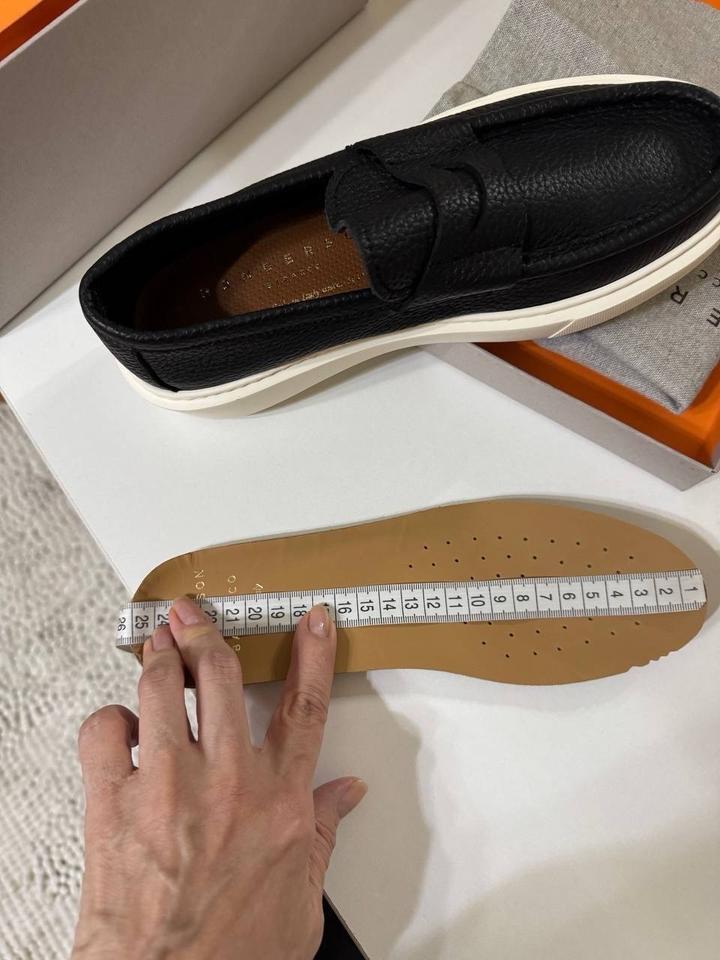 Продам новые женские Слипоны HENDERSON