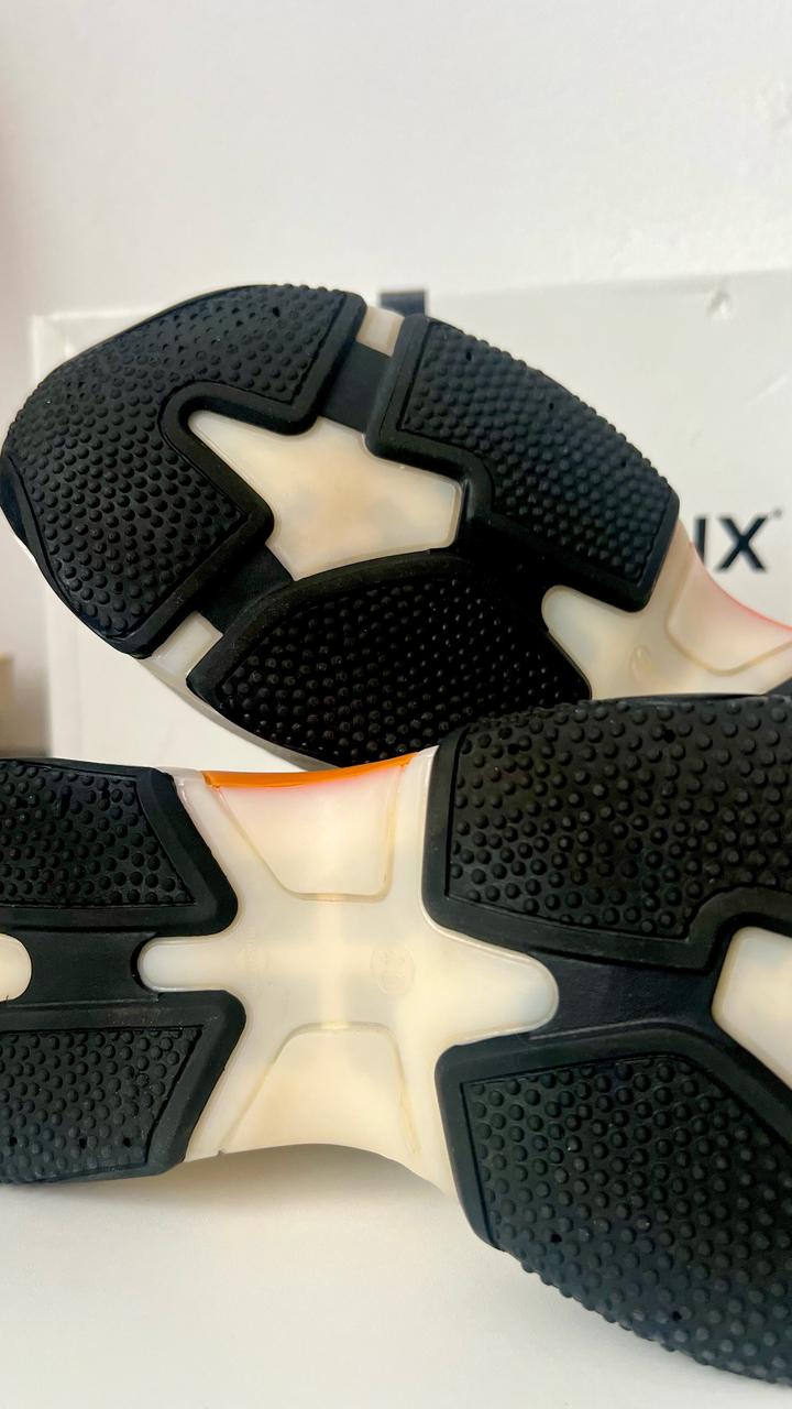 Кроссовки Bronx