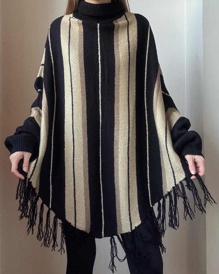 Свитер-пончо