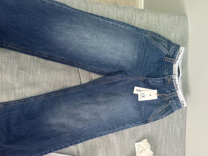 Джинсы Calvin Klein