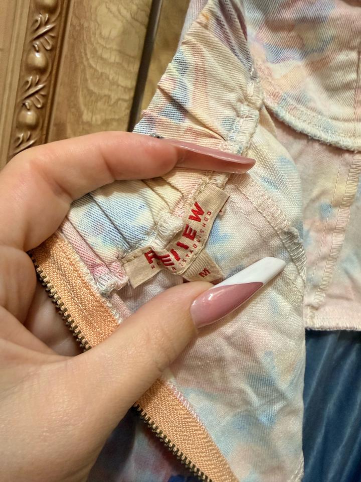 Нежное летнее платье в пастельных оттенках