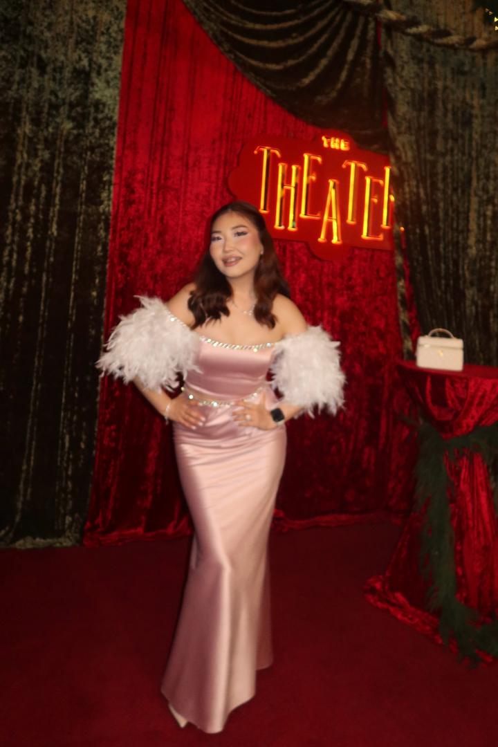 Нежное, розовое платье