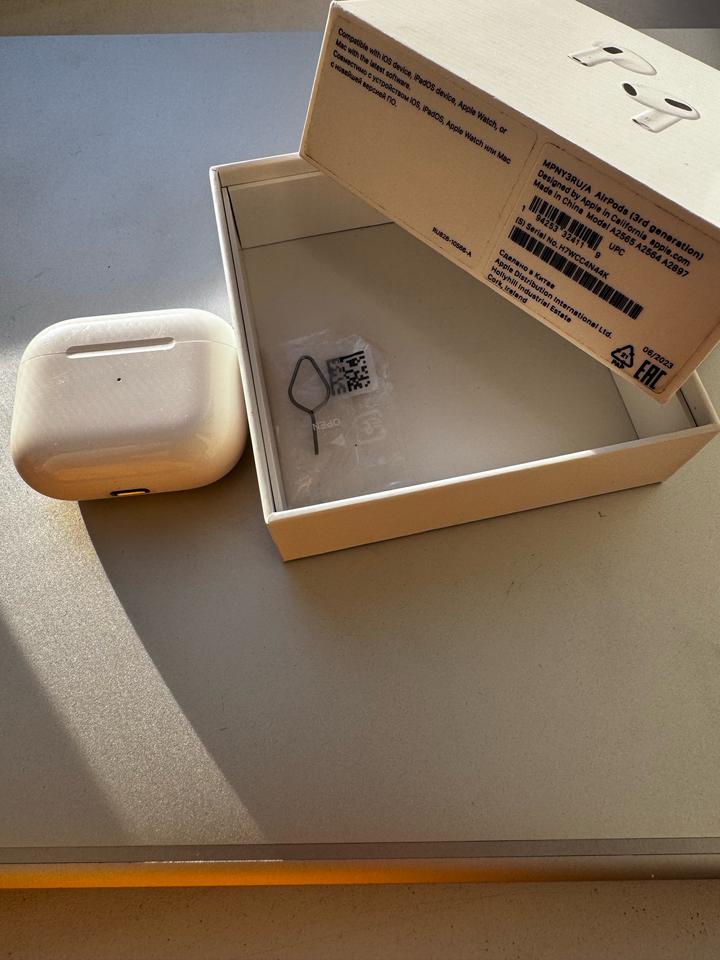 Беспроводные наушники Apple AirPods (3rd generation) (оригинал)