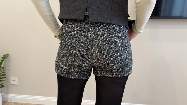 Трикотажные короткие шорты