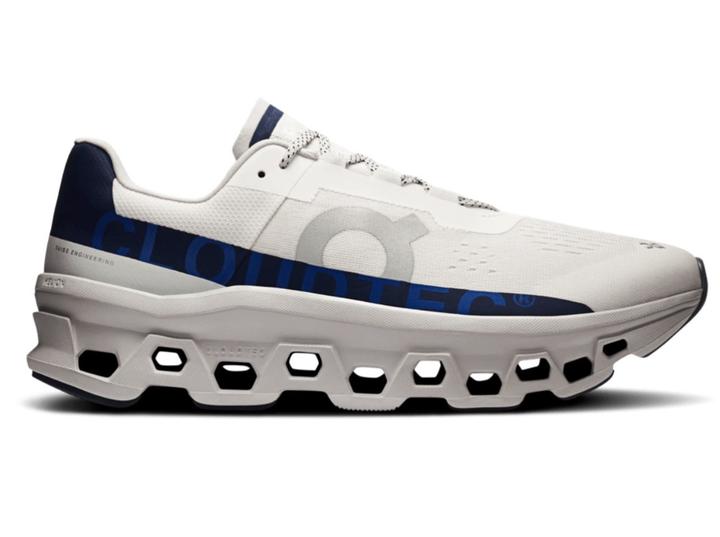 Кроссовки on