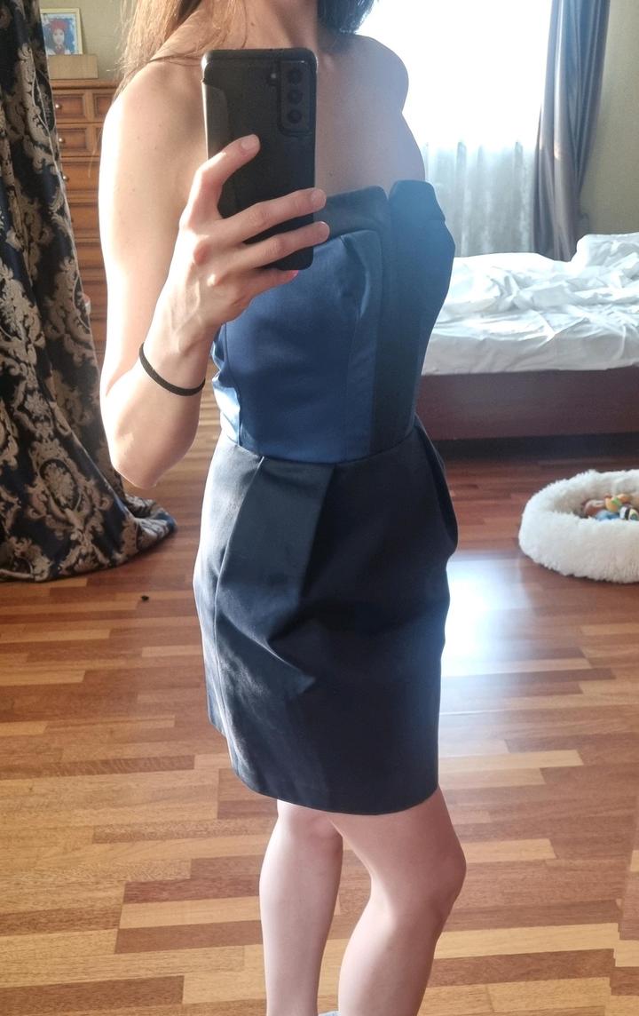 Коктейльное платье Elisabetta Franchi