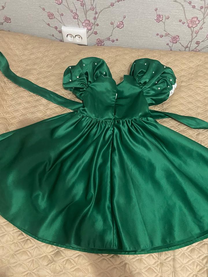 Платье на девочку. На 4 года