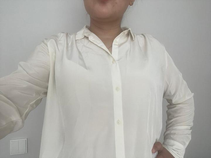Рубашка Uniqlo, цвет айвори, размер М