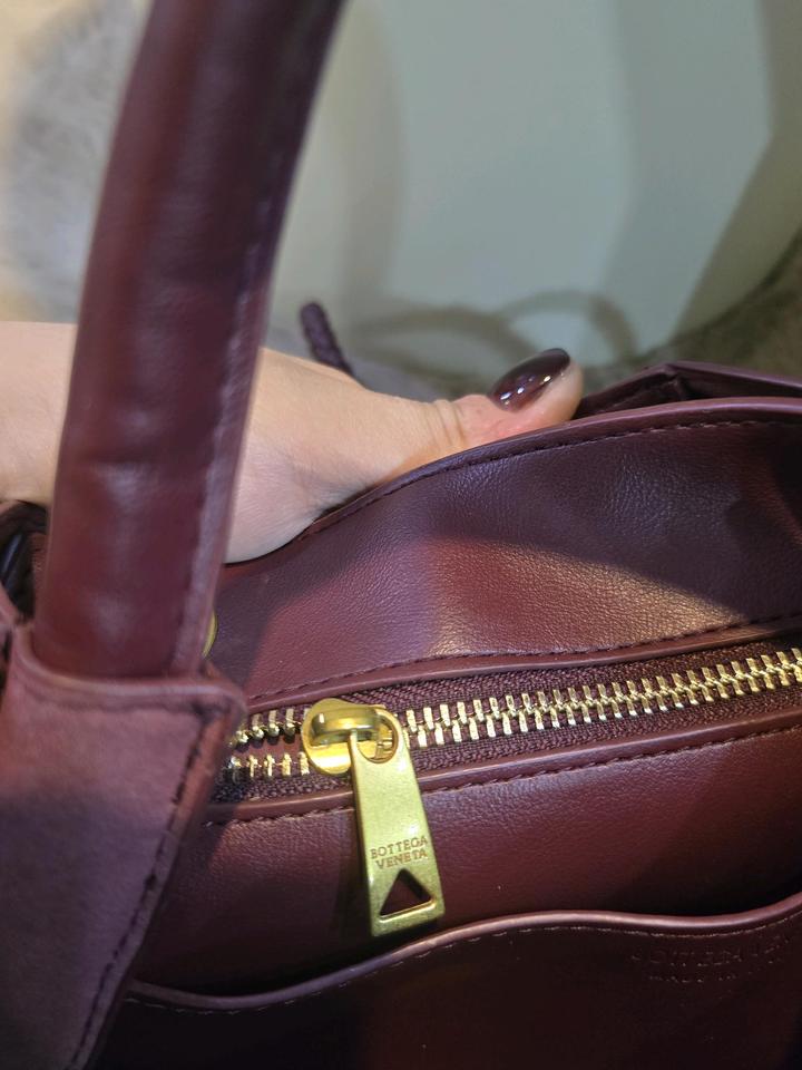 Сумка в стиле Bottega Veneta