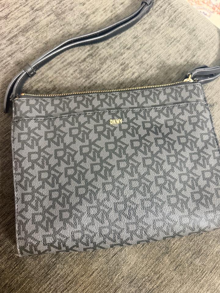 Сумка DKNY