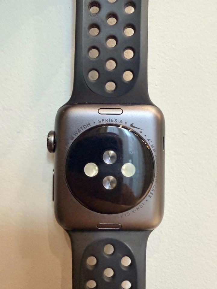 Apple Watch Series 3 Nike+ 42mm