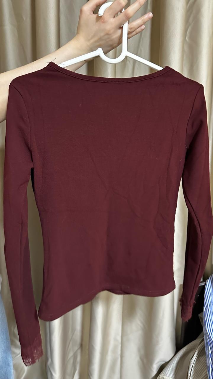 бордовый лонгслив
