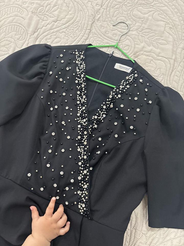 Черное платье Sensiline