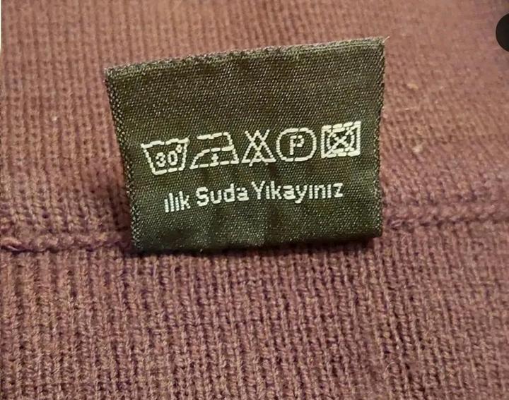 Свитер от бренда Kahraman Triko