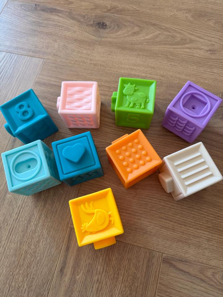 Детские резиновые игрушки кубики