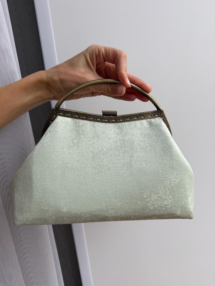 Шелковая сумка