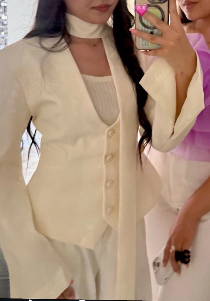 Приталенный пиджак с поясом S/M