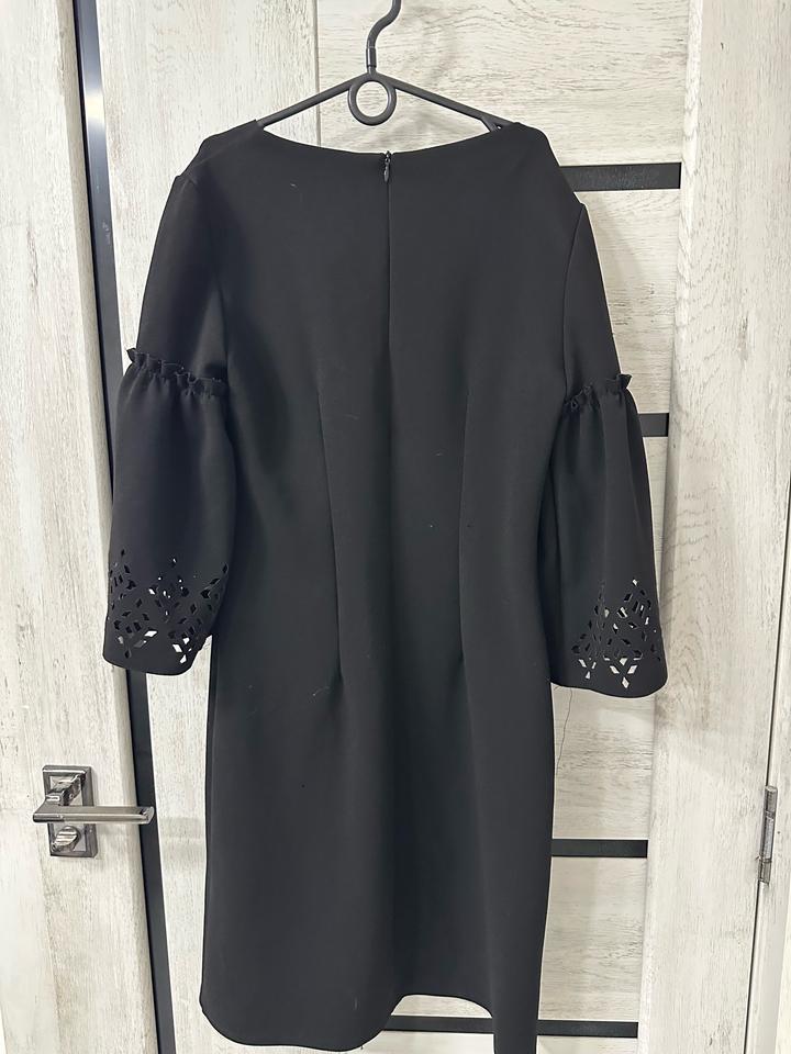 Черное платье